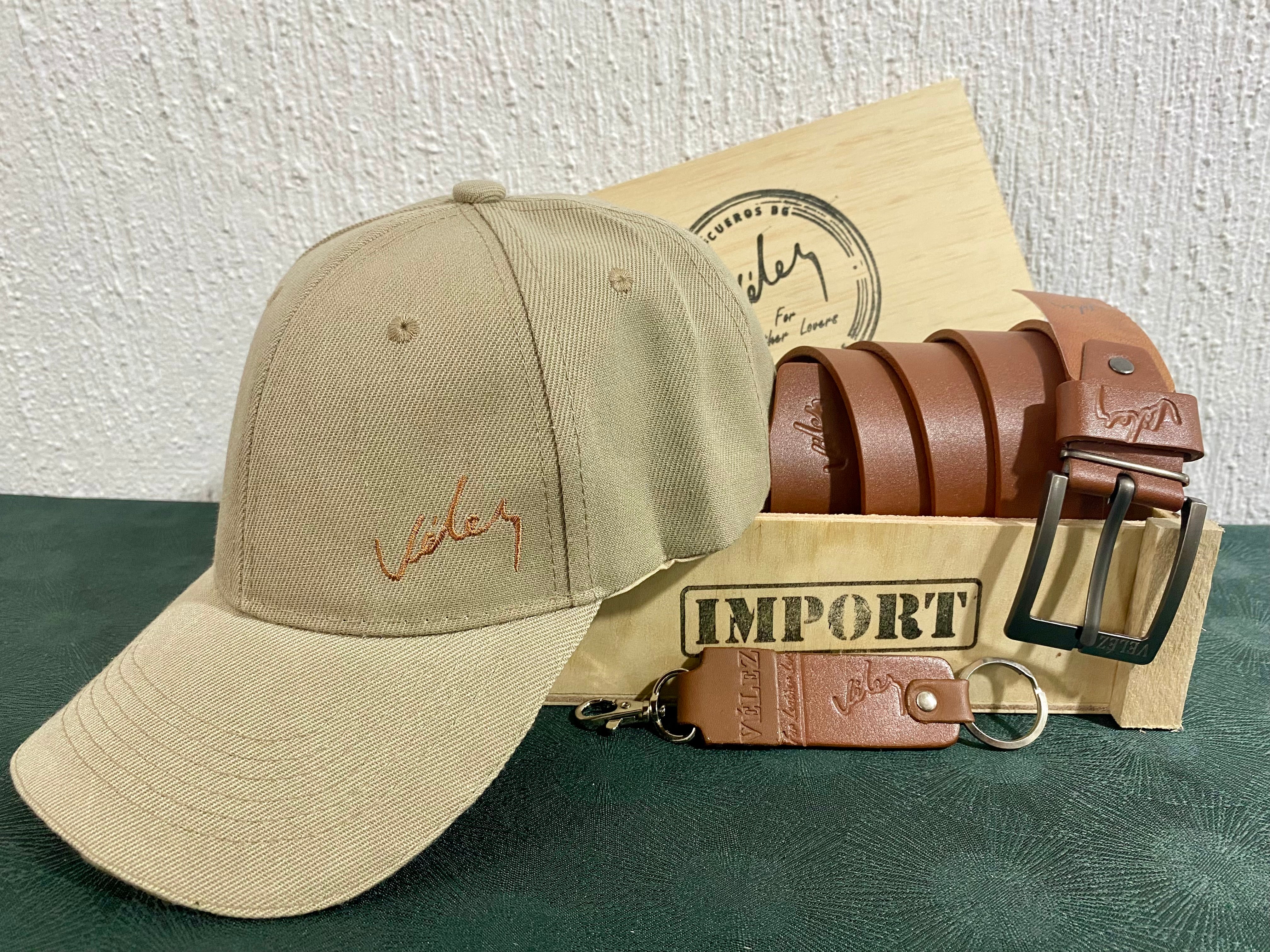 TRIO VELEZ GORRA CORREA LlAVERO CAJA